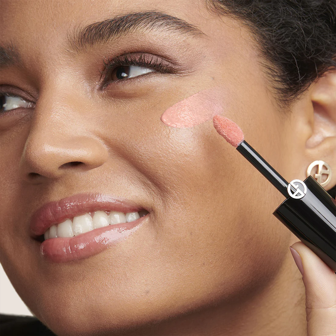 Luminous Silk Cheek Tint Shine Blush Liquido Luminoso - Image 3