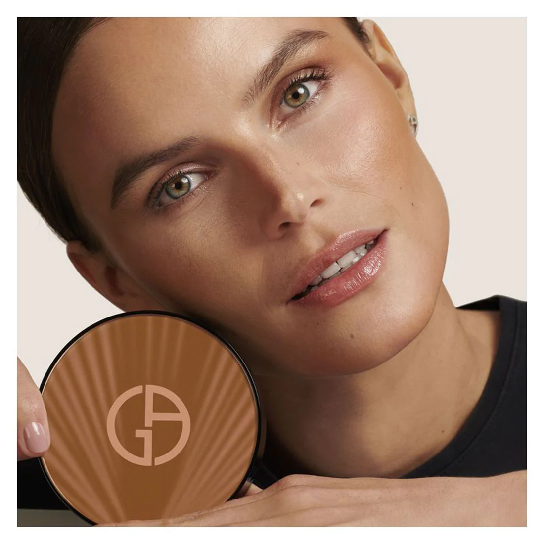 Luminous Silk Summer Glow Bronzer – Terra Abbronzante Effetto Glow - Image 4